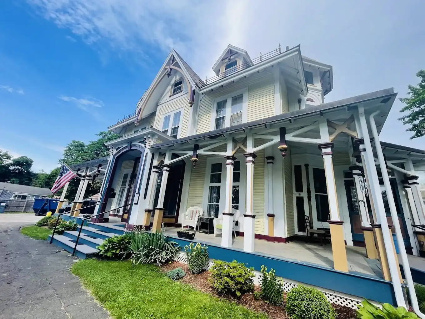 Recovery Mansion on Grand