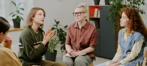 Luxury rehab facilities offer small, supportive group therapy in a comfortable and modern setting.