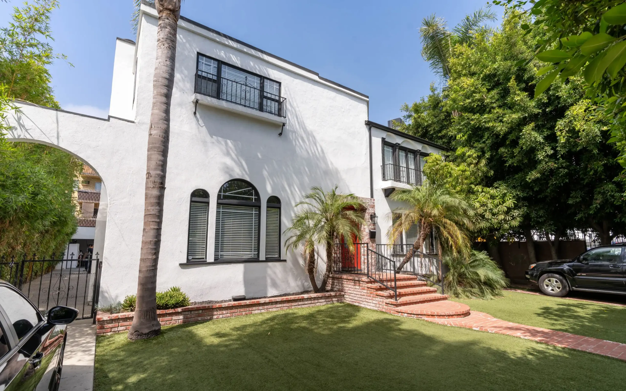 New Life House - Sober Living for Men in Los Angeles