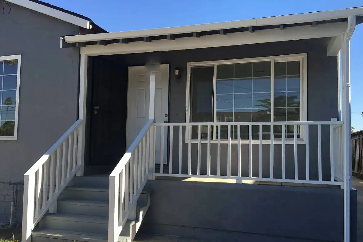 Second Chance - 6th St. SLE House